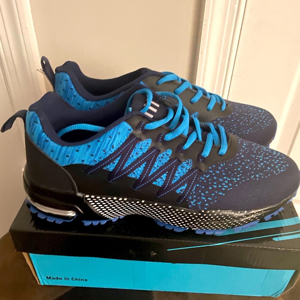 Comfort Tennis shoe